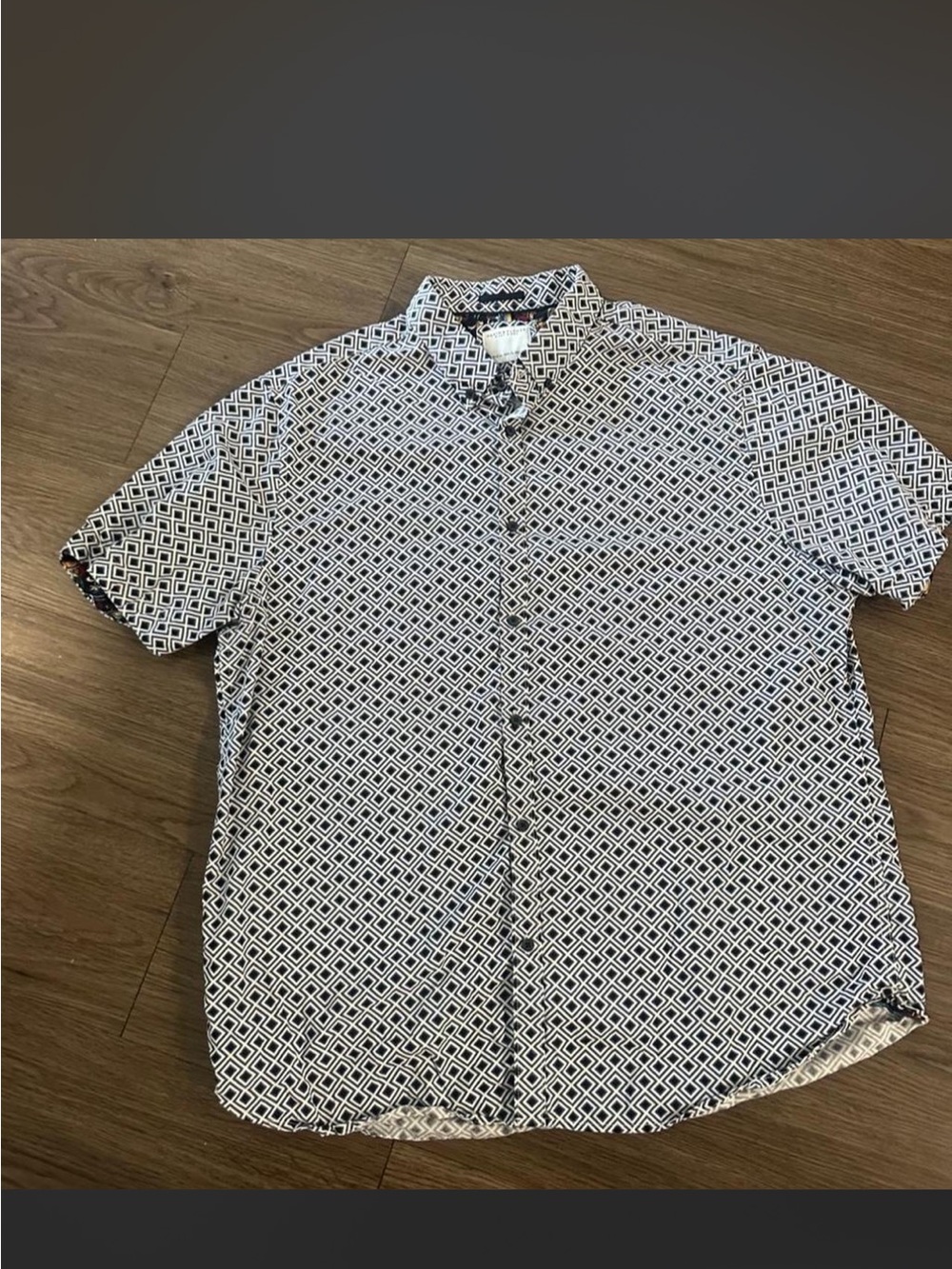 Denim & Flower Men's Short-Sleeve Geometric Button-Down - White & Black